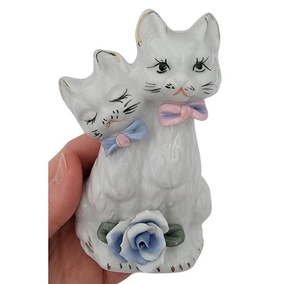 Vintage Porcelain Cat & Kitten Figurine with Pink & Blue Bows (Kitsch, 1960s) - Picture 1 of 8